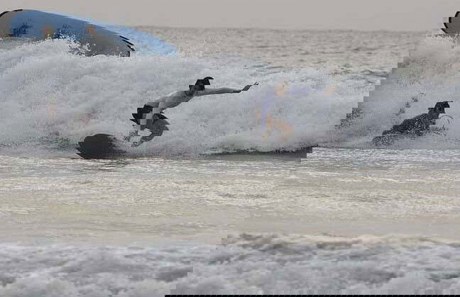 Arugam Bay Beginners' Surfing Class - Foto 3