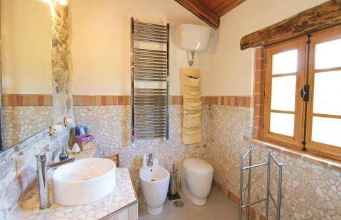 Pet Friendly Home In Stroncone Terni Tr - Photo 23