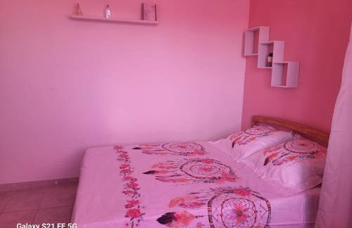 Maison située dans un petit village - Photo 2