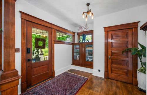 NEW! Updated South Hill Craftsman Sleeps 12! - Foto 15