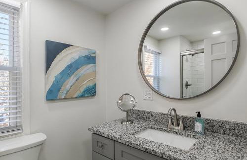 4 Bedroom Plaza Charmer Pet Friendly - Photo 31