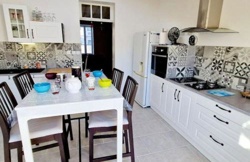 "COCON SAINT HILAIRE" Maison de charme 7 personnes, jardin clos, 5 min plage, port, commerces - Foto 8