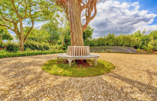 Whitley Coach House - Photo 50