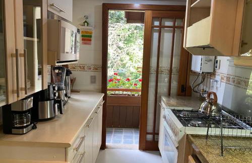 3 suites com Jacuzzi e Lareira - Duplex perto do Centro - Foto 47