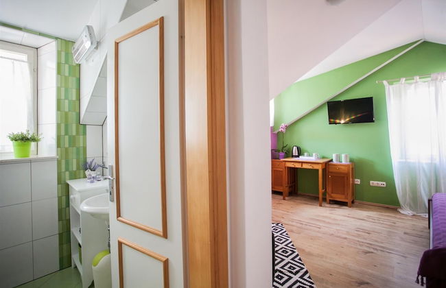 Apartment and Room Ursa - Photo 12