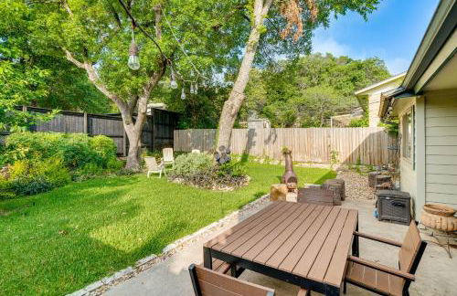 Austin Home Near Zilker Park with Yard Pets Allowed - Photo 32