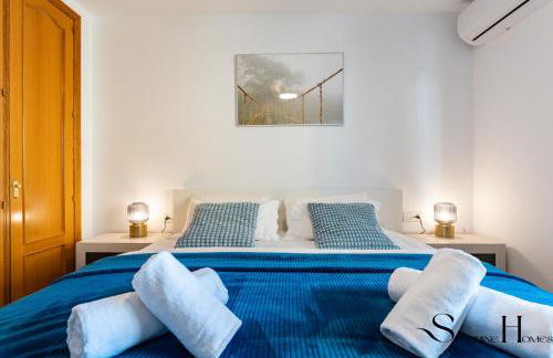 Beachside Retreat with Private Terrace - Foto 23