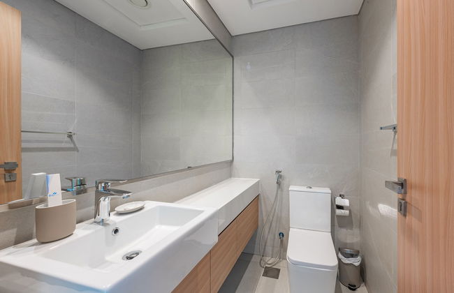 Cozy Convenient 1BR Haven in Al Jaddaf - Photo 12