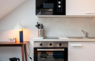 Studio sous les combles côté rue, parking gratuit - Foto 13