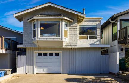 Steps to Beach w/ Patio+deck Foosball Happy Bottom Beach House by Avantstay - Foto 61