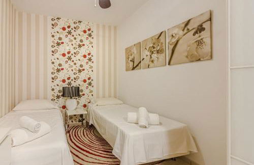 Villa Eleonora, Luxury Villa with Heated Pool Ocean View in Adeje, Tenerife - Foto 66