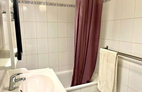 Two rooms and large terrace - Photo 11