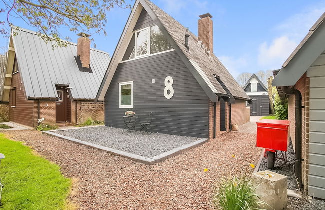 Peaceful Holiday Home in Tuitjenhorn - Photo 33