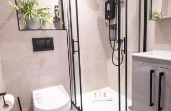 Chic 2King BD Apt London with Ensuite & Pull Out Bed - Foto 11