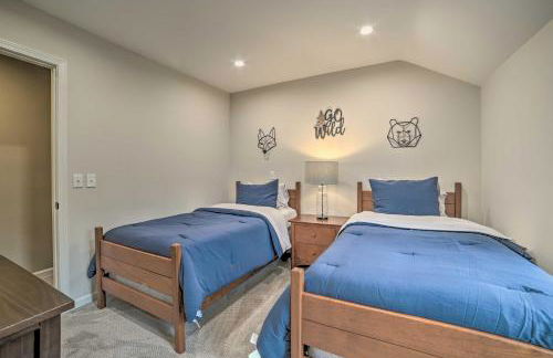 2 Mi to Tunnel of Trees Home with Furnished Deck - Foto 18