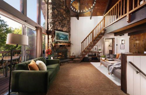 Large A-Frame Cabin (9 Beds, AC, + Lake Access) - Foto 8