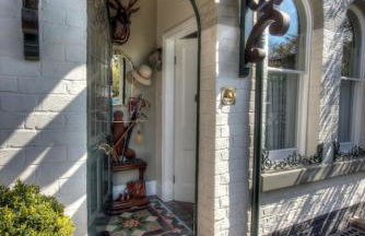 Beautiful period cottage, exceptional riverside location in the heart of Chester - Photo 5