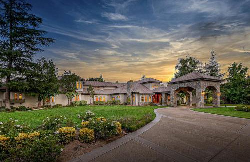 The Oaktree Estate by Fieldtrip - 7 Acre Private Resort with Lake Pool Vineyard - Foto 54
