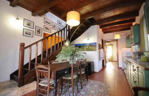 Metohi Georgila - Foto 1