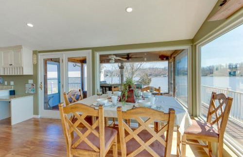 Waterfront Lake of the Ozarks Home with Private Dock - Foto 8