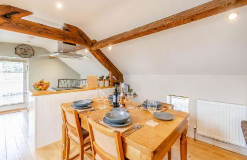 Upstairs Downstairs Cottage - Foto 7