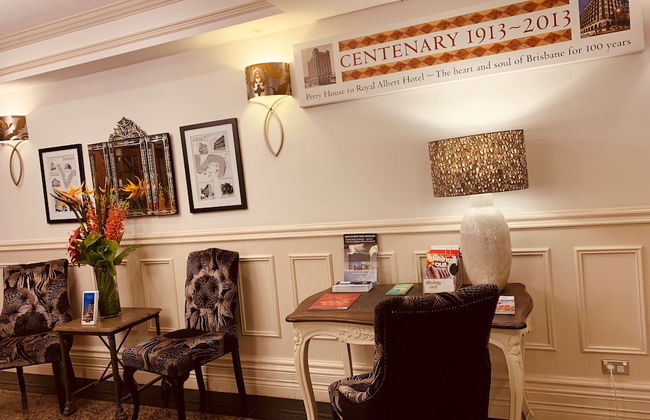 Royal Albert Hotel - Photo 3