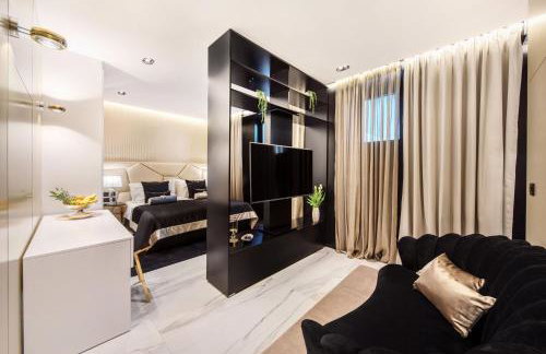 Posh Residence Luxury Suites - Photo 3