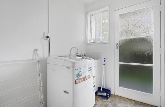 Family 3BR Home with Netflix&Fenced Yard - Foto 19