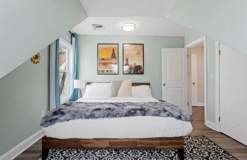 Beautifully Renovated 6BR 2BA 2 Blocks to Beach - Foto 7