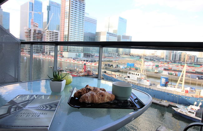 Canary Wharf Luxury River view apartment - Photo 28