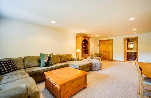 Winhall Home with Deck and Views, 6 Mi to Ski Slopes! - Foto 27