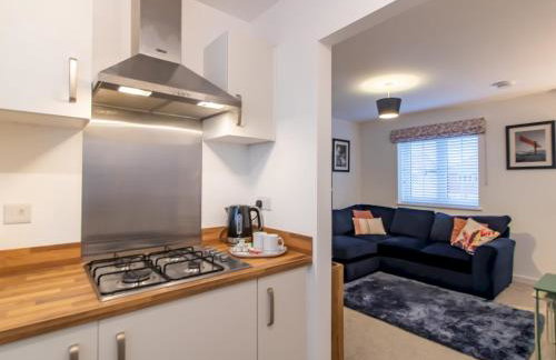 Charming Coastal Retreat - 1-Bedroom Flat in Blyth - Pass the Keys - Foto 16