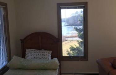 Stunning Spacious Cape Cod House with Water Views - Foto 38