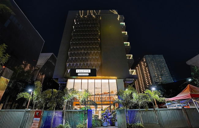 Luxury Elegance at Magarpatta City Pune - Foto 35