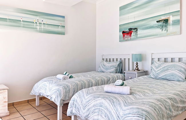 Harbour Views - Photo 3