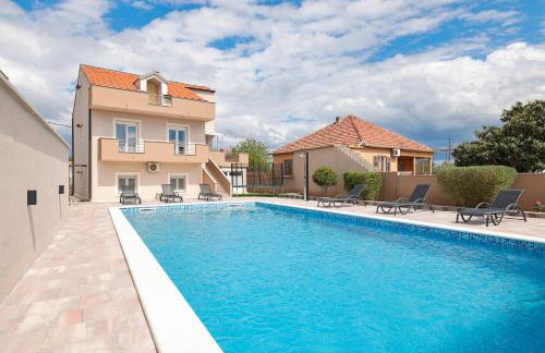 Villa Nada for 10 people with pool & integrated whirlpool - Foto 48