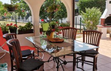 Romantic Apartment Flower - Photo 12