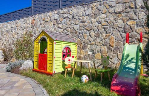 Fancy Villa Children Playground,Jacuzzi,Pool - Photo 34