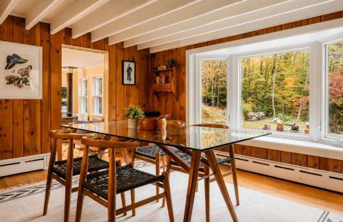 Creek, Sauna, Hot Tub, Fire Pit & Pet-Friendly - Photo 14