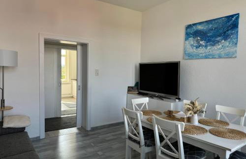 Moderne 4 Zimmer Apartment mit Bergblick Stadtzentrum Contactless Check-in - Foto 81