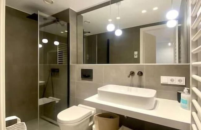 Luxury Brand New Flat w. Terrace&Parking - Photo 18