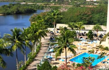 Apart Hotel Alecrim Praia de Camboinhas com Marina pe na areia - Foto 1