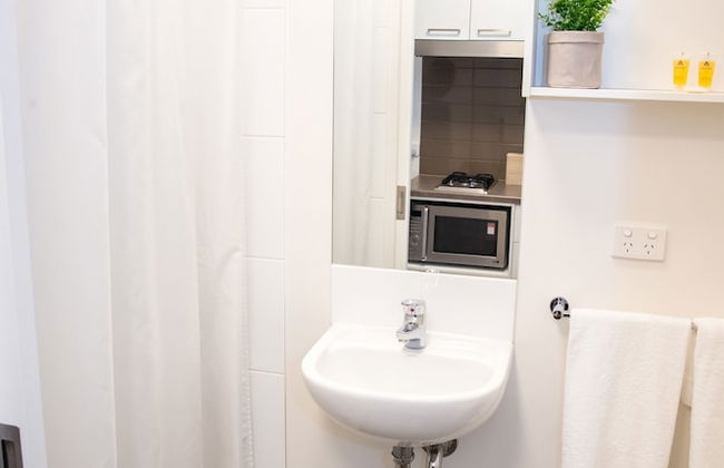 Deakin Residential Services - Foto 9