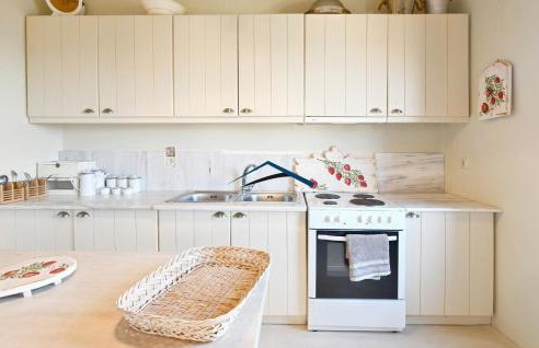 The Charming Waterfront Retreat, with a swimming pool & direct access to the sea, ideal for large families, or a group of friends - Foto 48