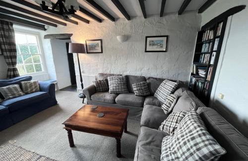 Glan y Morfa Welsh farmhouse overlooking Dyfi Estuary Rated 4 star Visit Wales - Photo 9