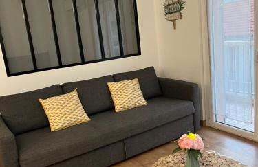 Perle rare à 250m de la plage ! Climatisé avec Parking, balcon & WiFi - Foto 2