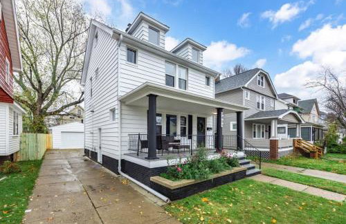 Newly Renovated and Designed Near Downtown - Foto 7