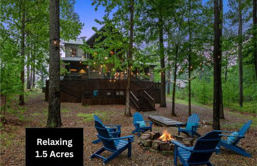 King Suite! Hot Tub, Arcade Games, L2 EV, Fire Pit, Kids Playset, Ping Pong, Dog Friendly - Foto 1