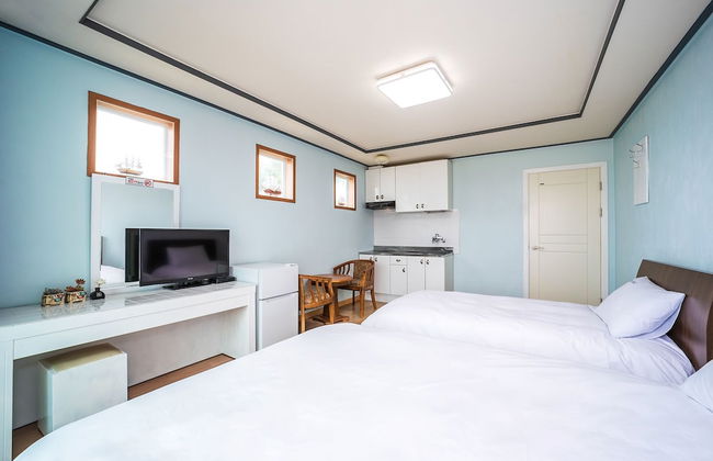 Elmar Condotel - Photo 13