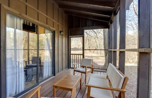 Secluded Studio Getaway with Outdoor Living and Trails Near Siloam Springs, Gentry, AR - Foto 7